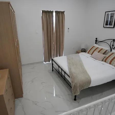 Viktorja106 * Senglea