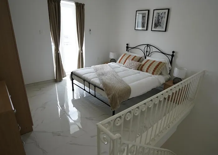 Viktorja106 * Senglea